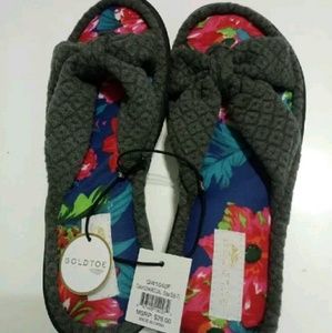 gold toe slippers gray size 6/7